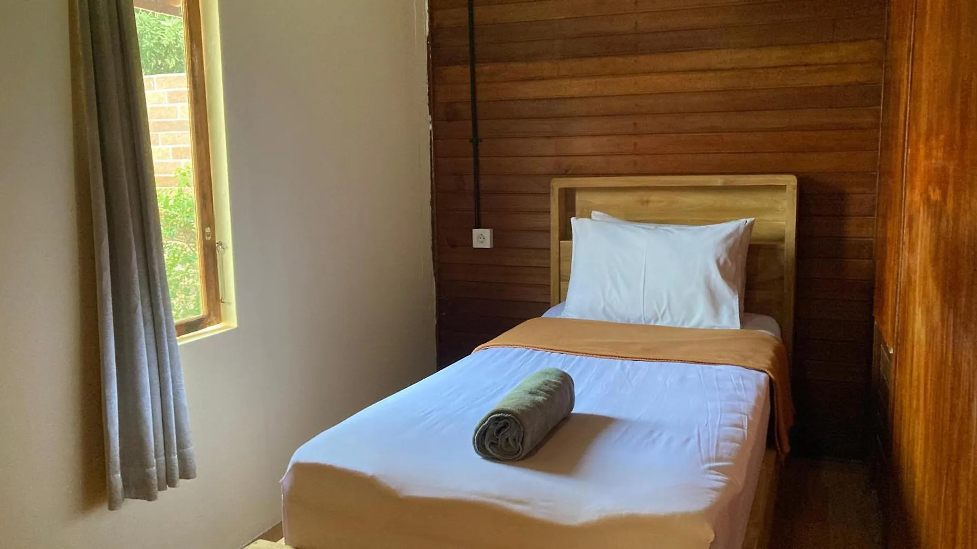 Uli Wood Villa, Jimbaran Bali - Near Gwk 3*,  Indonesia